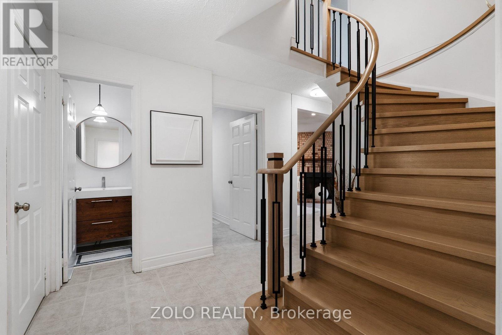 272 ELMAN CRESCENT - 7