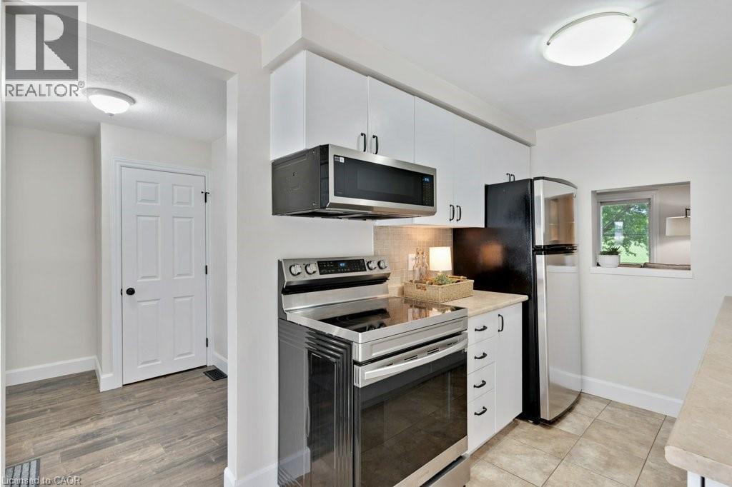 700 ERINBROOK Drive Unit# 22 — photo 3