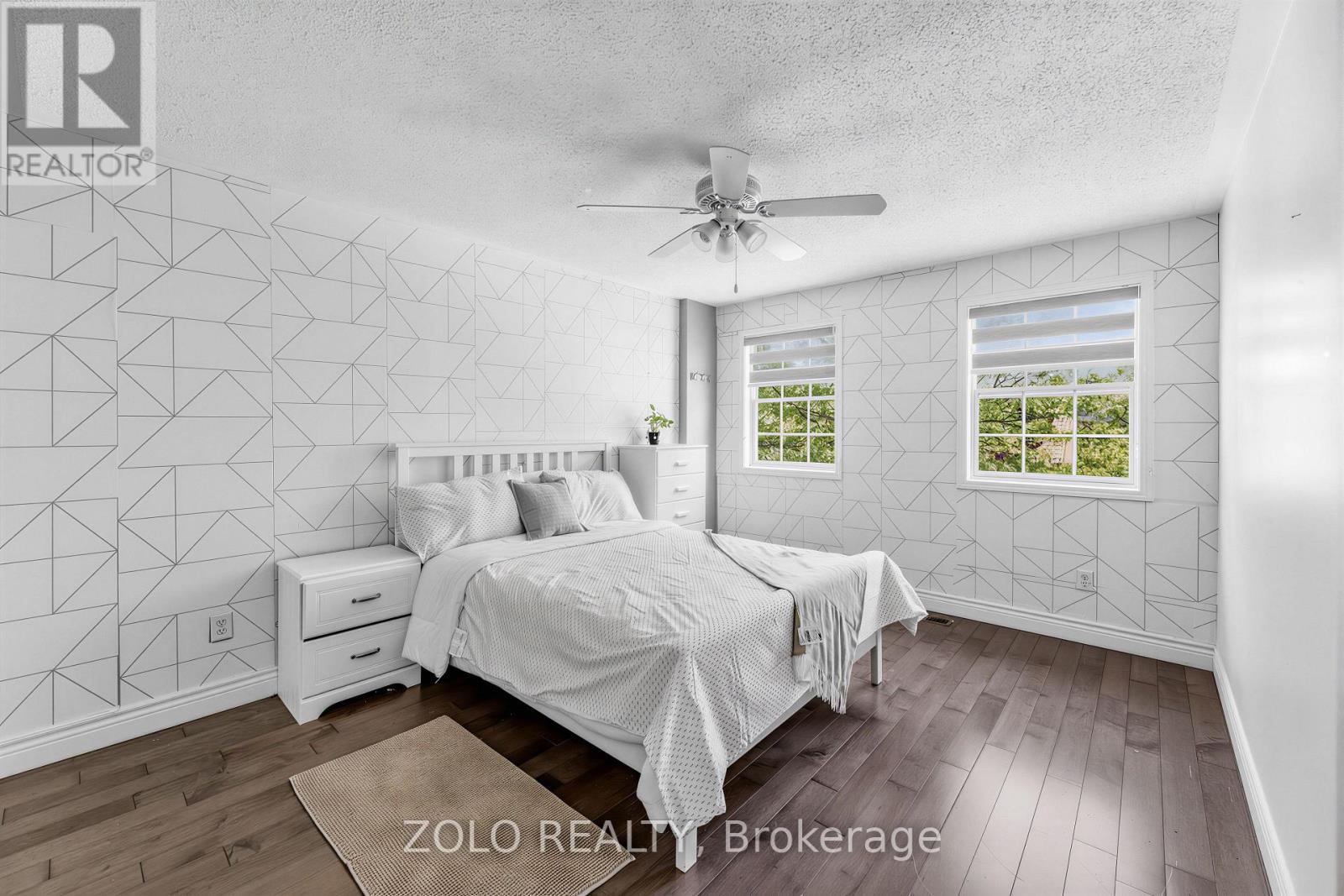 1580 EARL CRESCENT - 28