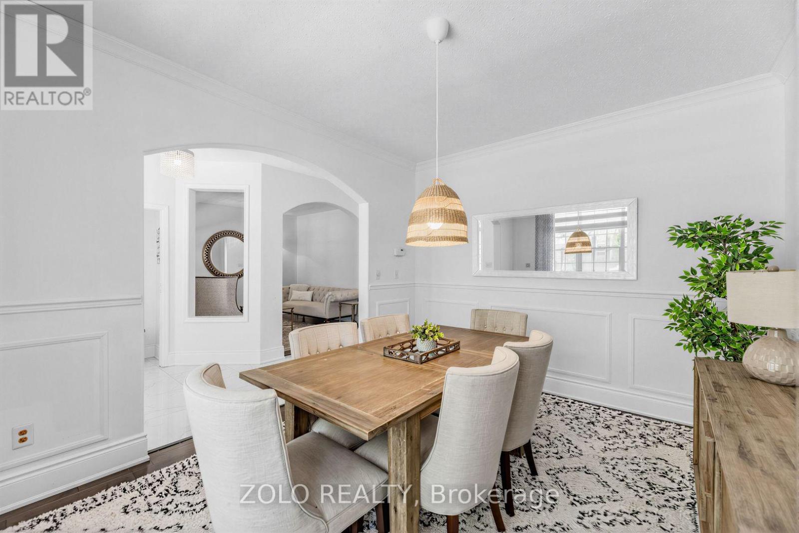 1580 EARL CRESCENT - 5