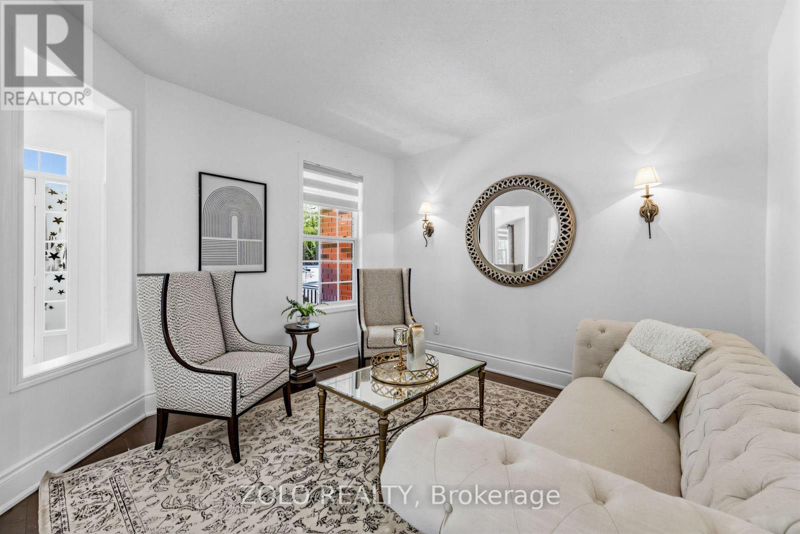 1580 EARL CRESCENT - 9