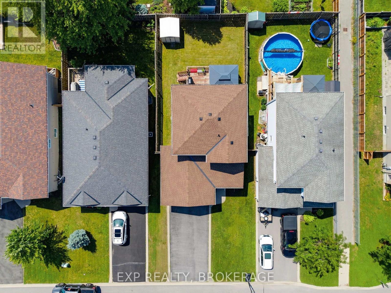 1489 BIRCHWOOD DRIVE - 32