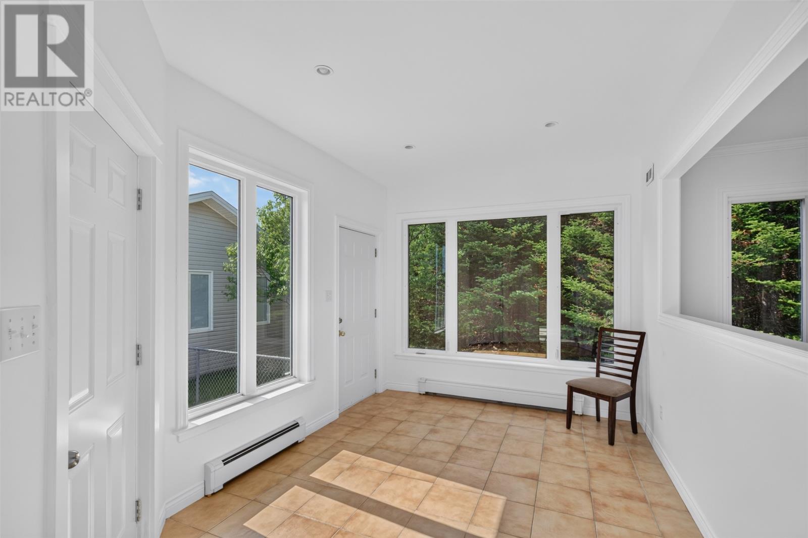 34 OLIVERS POND Place - 16