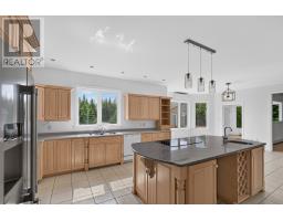 34 Olivers Pond Place thumbnail 18