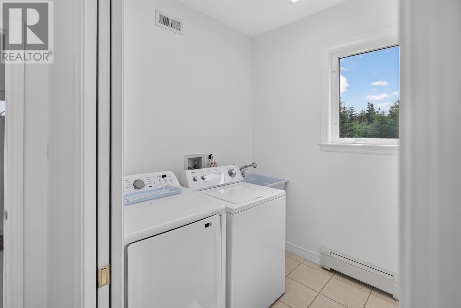 34 OLIVERS POND Place - 23