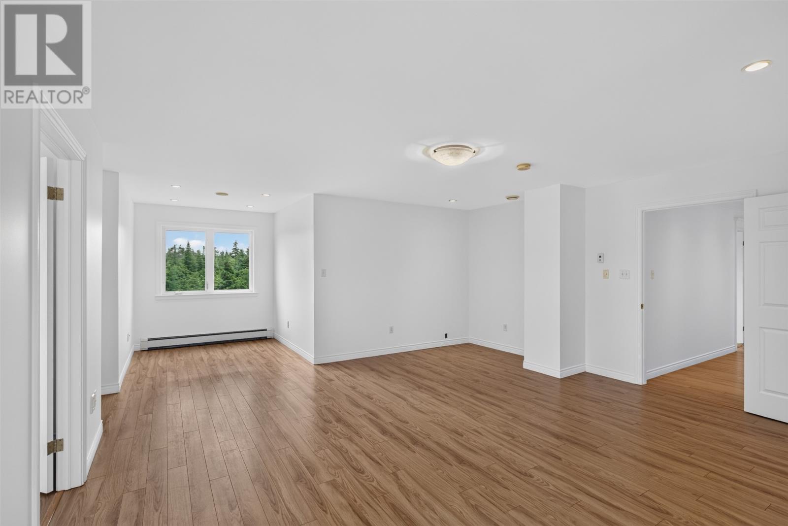 34 OLIVERS POND Place - 29