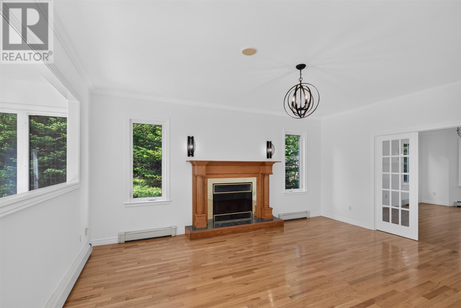34 OLIVERS POND Place - 38