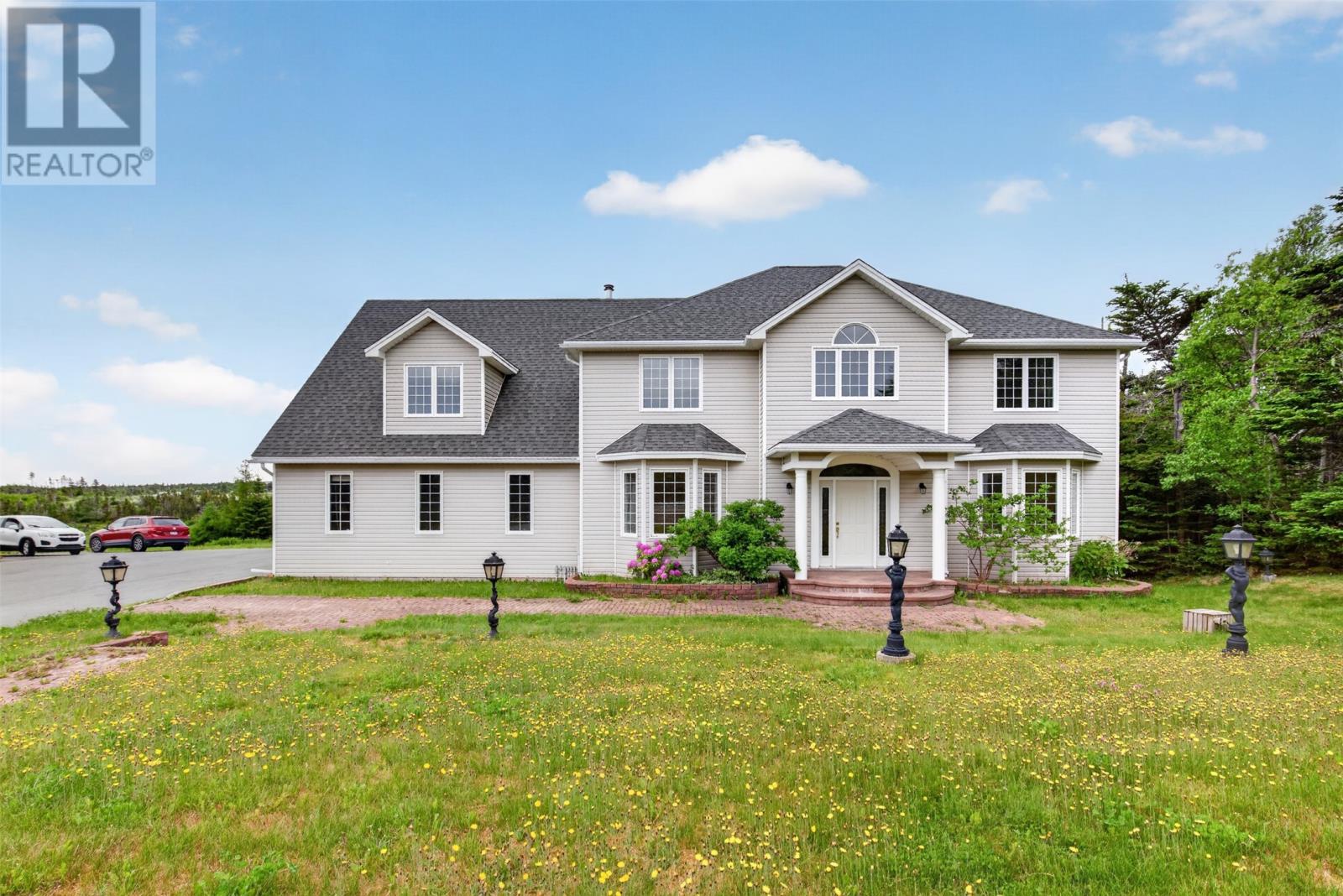 34 OLIVERS POND Place - 35
