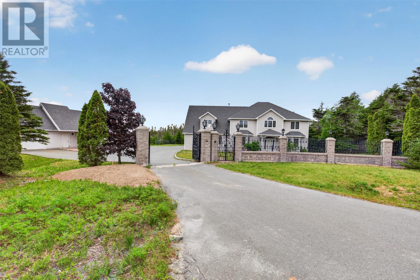 34 OLIVERS POND Place - 36