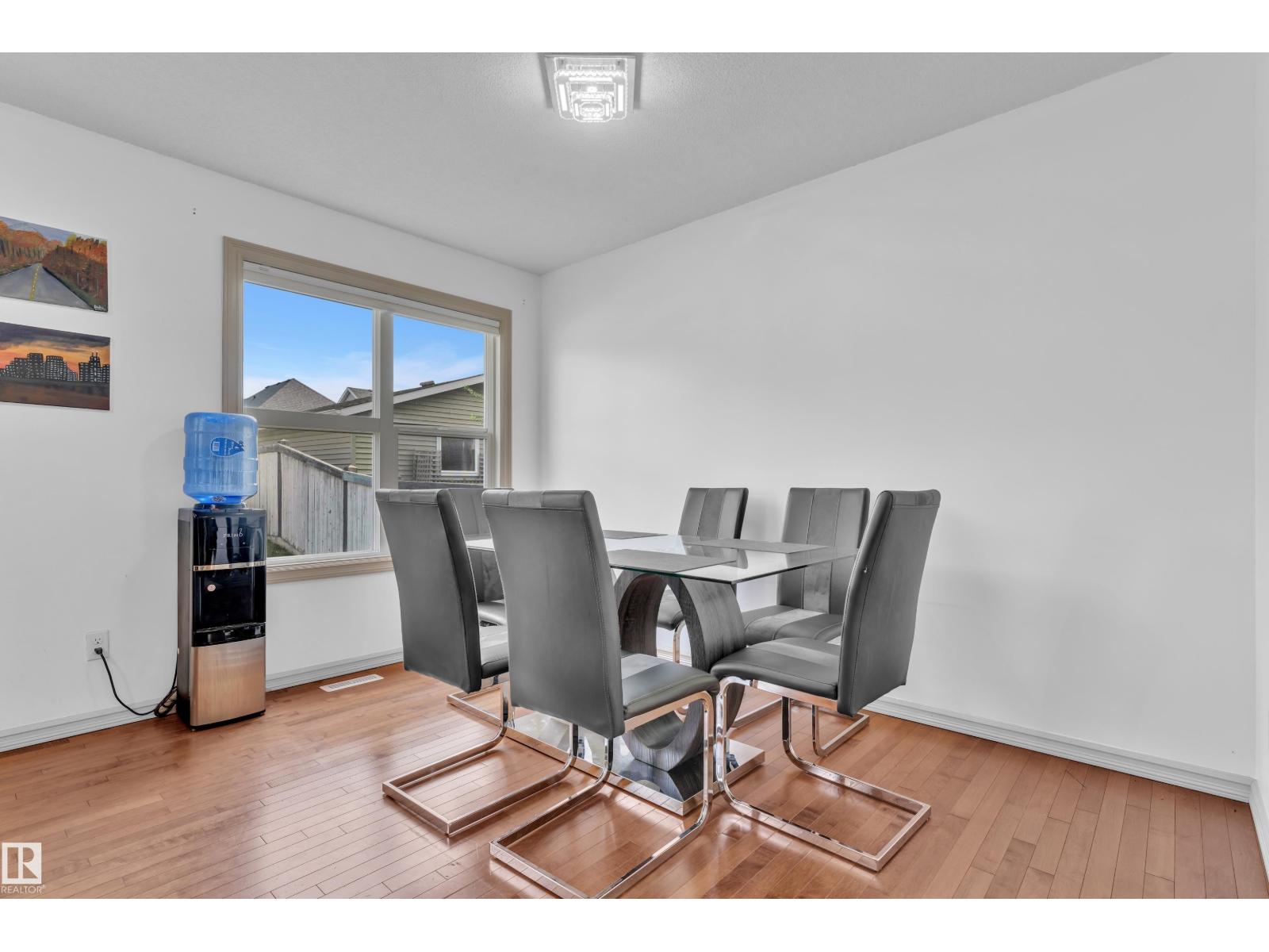 7223 19A AV SW - 14