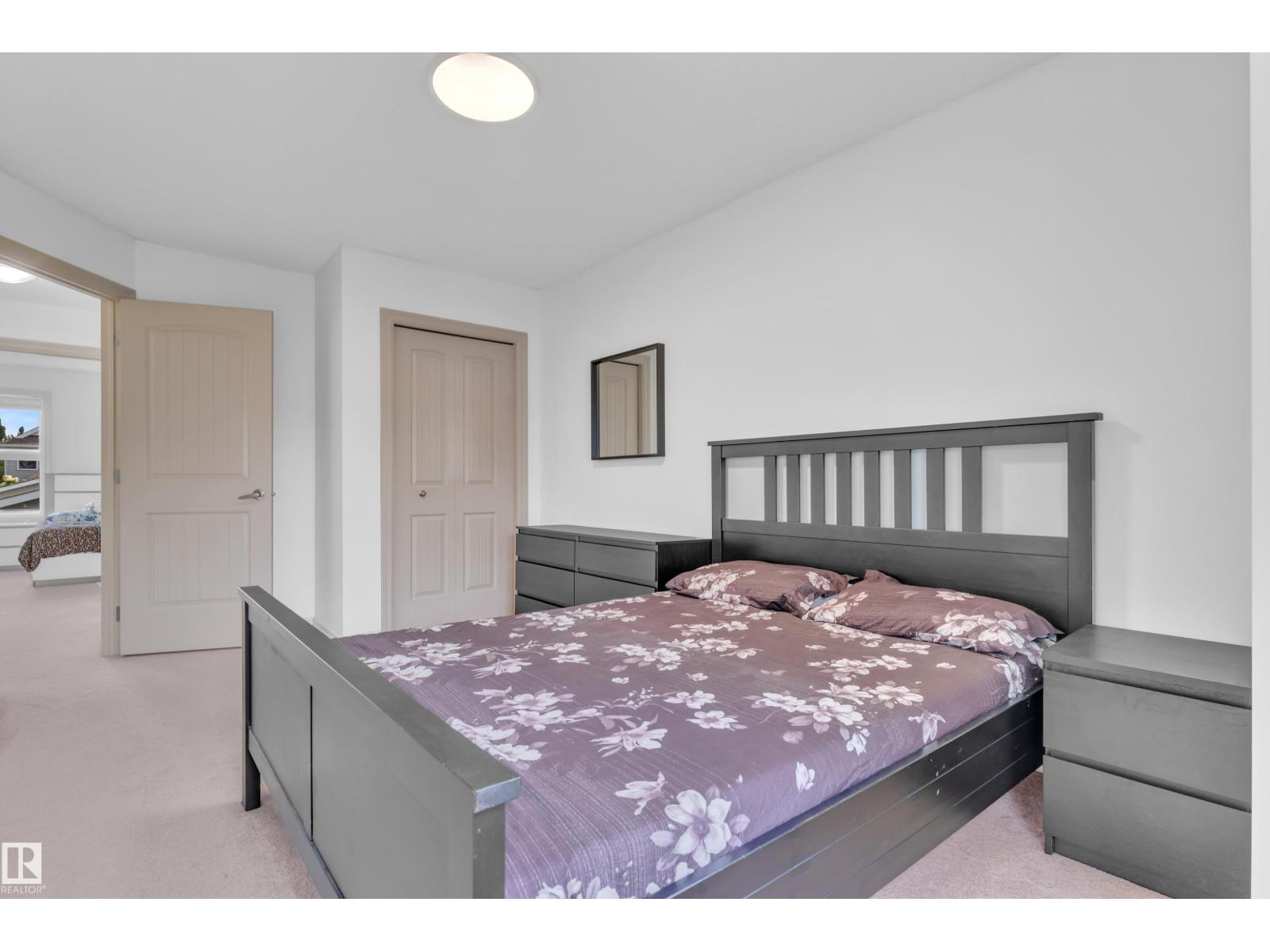 7223 19A AV SW - 22