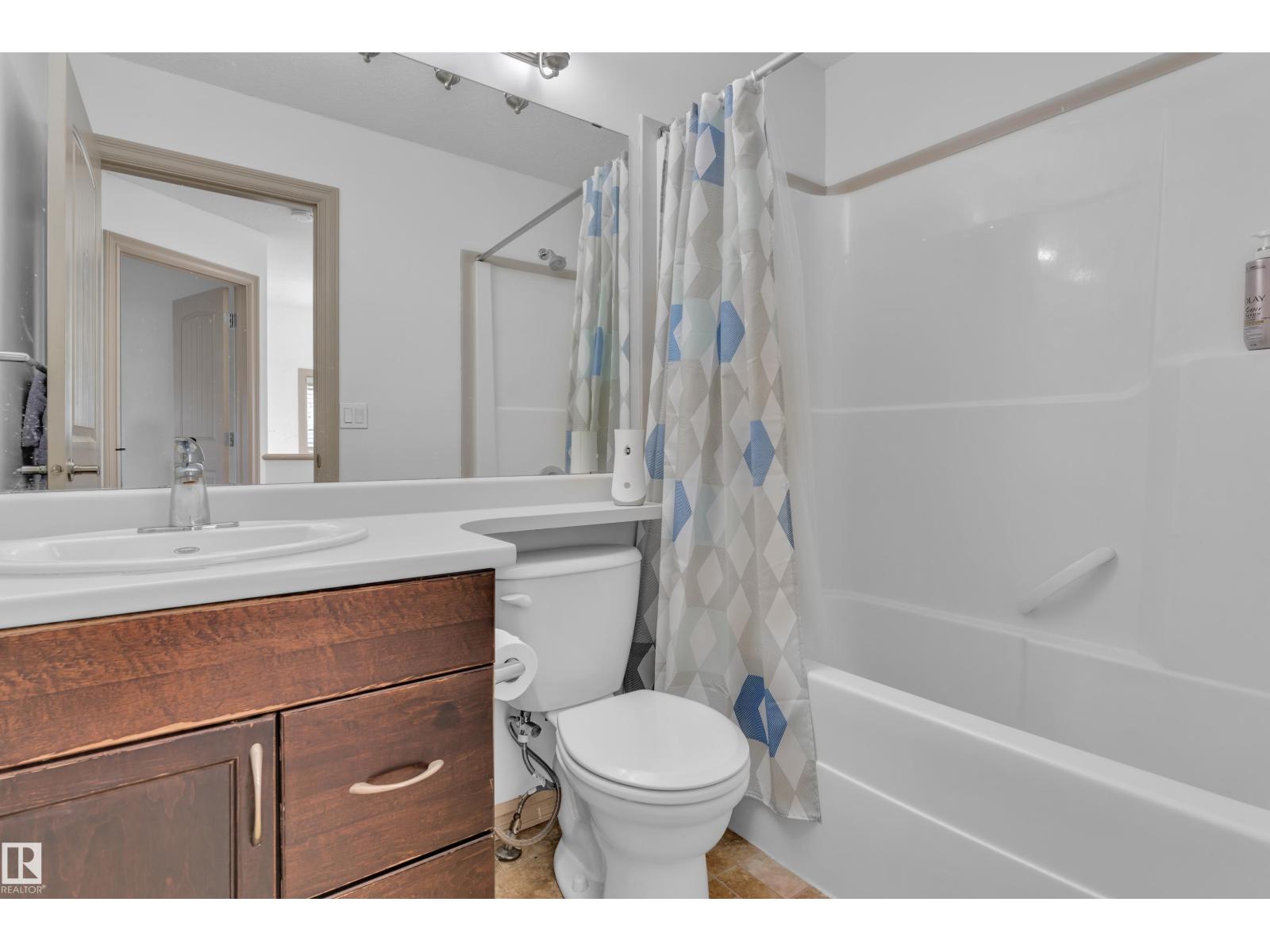 7223 19A AV SW - 26