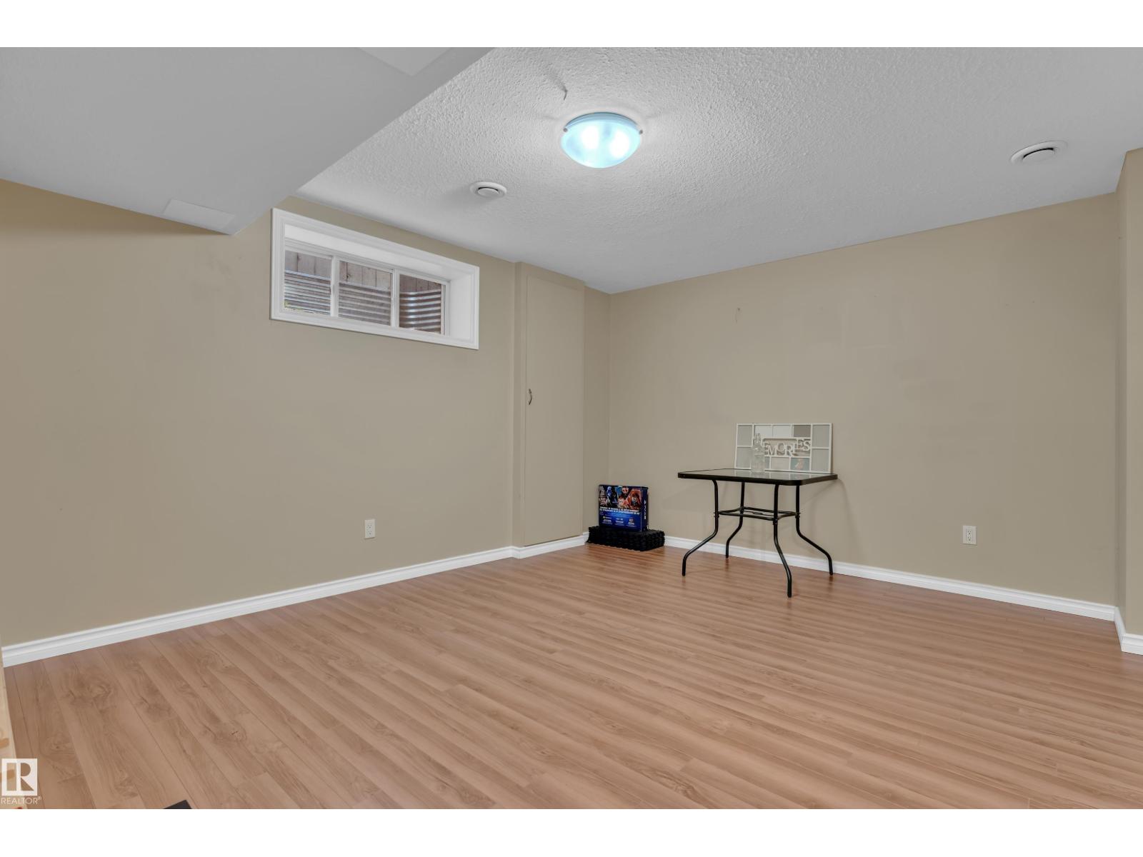 7223 19A AV SW - 30