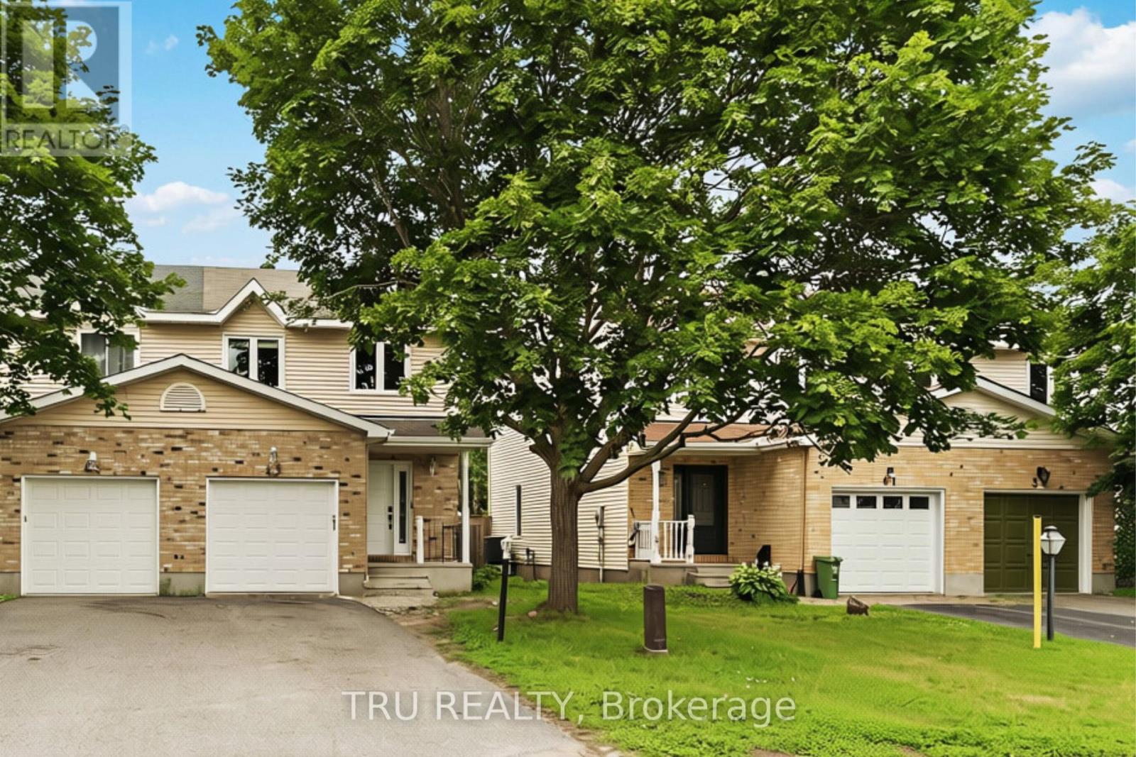 43 KATHLEEN CRESCENT - 1