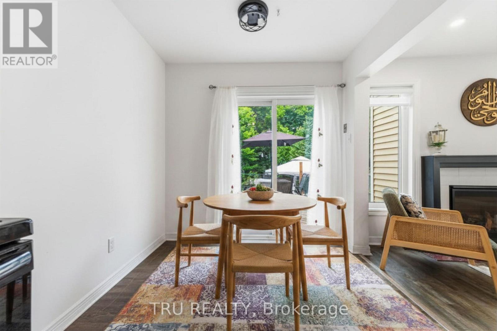 43 KATHLEEN CRESCENT - 10
