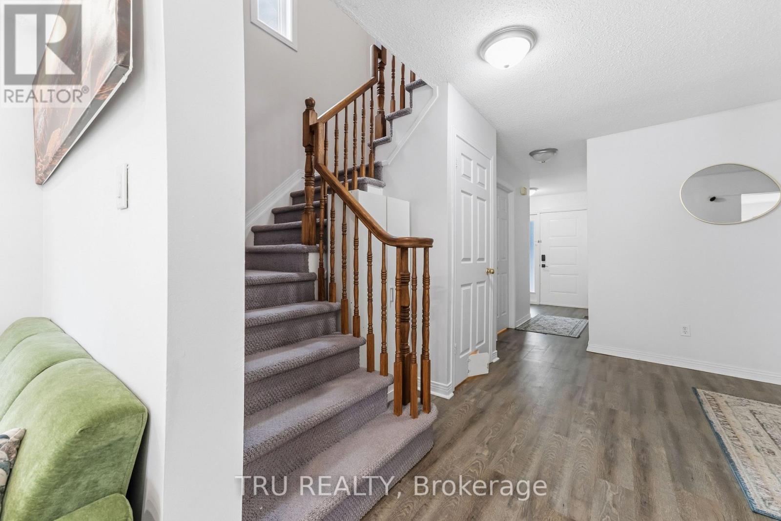 43 KATHLEEN CRESCENT - 3