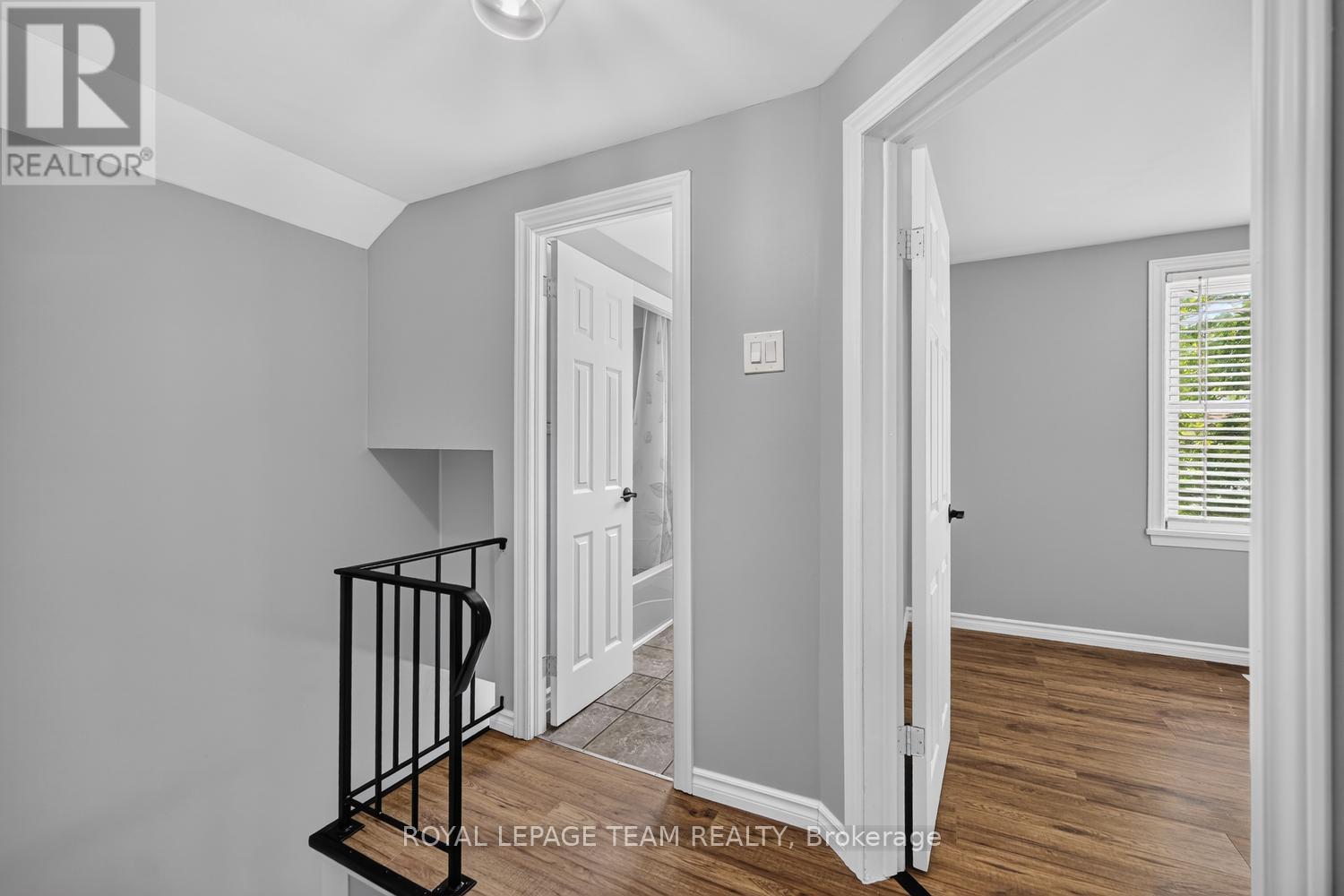 376 HYDE STREET - 19