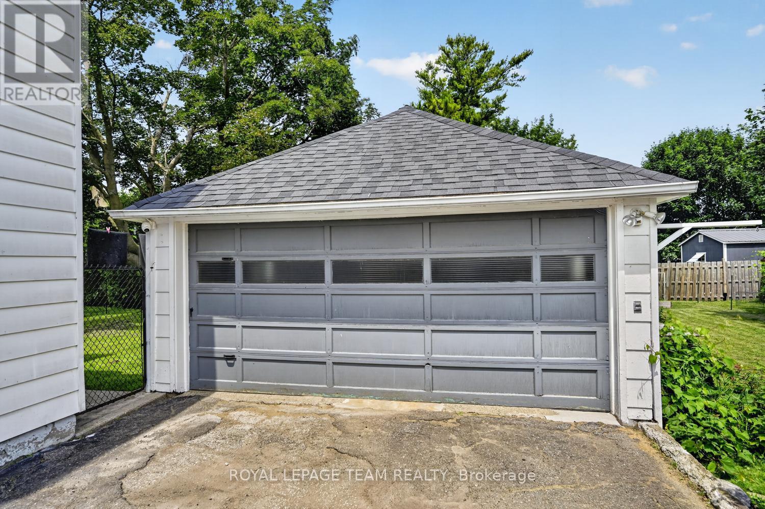 376 HYDE STREET - 26