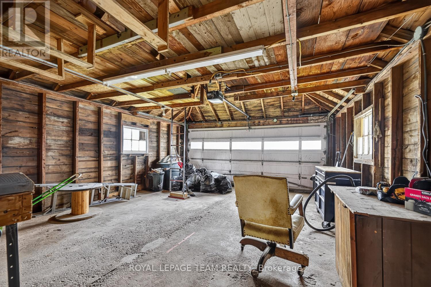376 HYDE STREET - 28