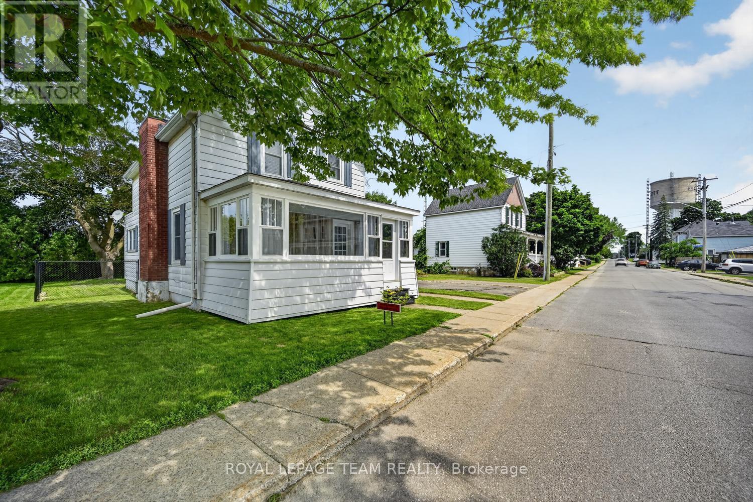 376 HYDE STREET - 3