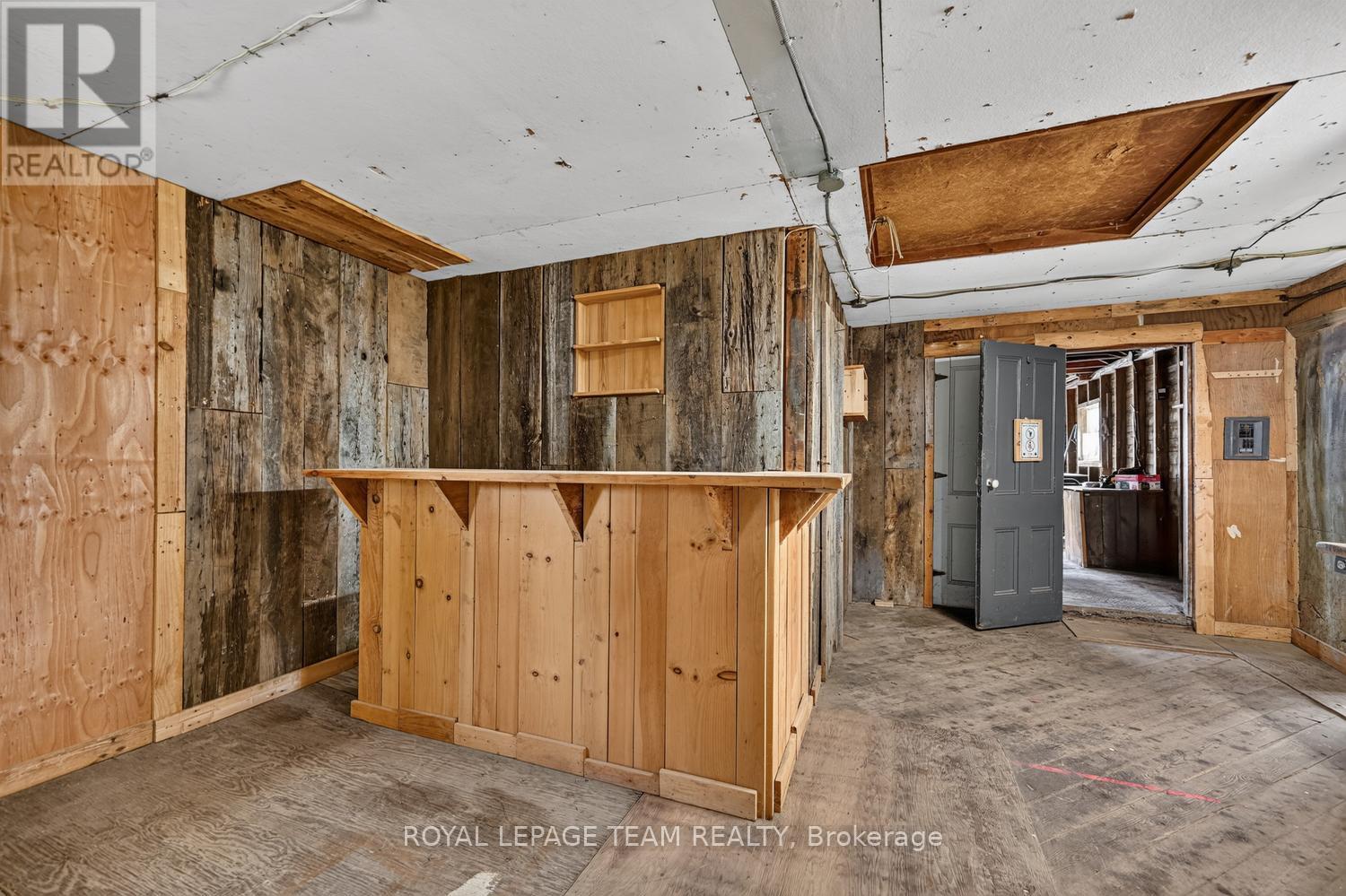 376 HYDE STREET - 32