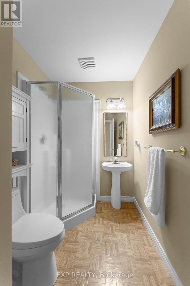 9 KINSMAN COURT S - 14
