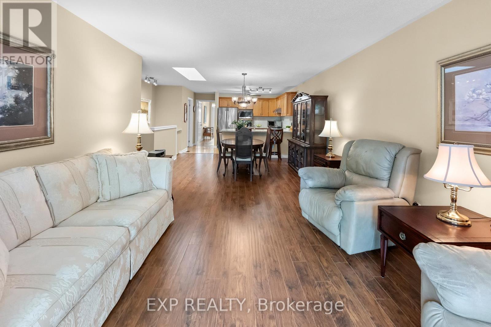 9 KINSMAN COURT S - 23