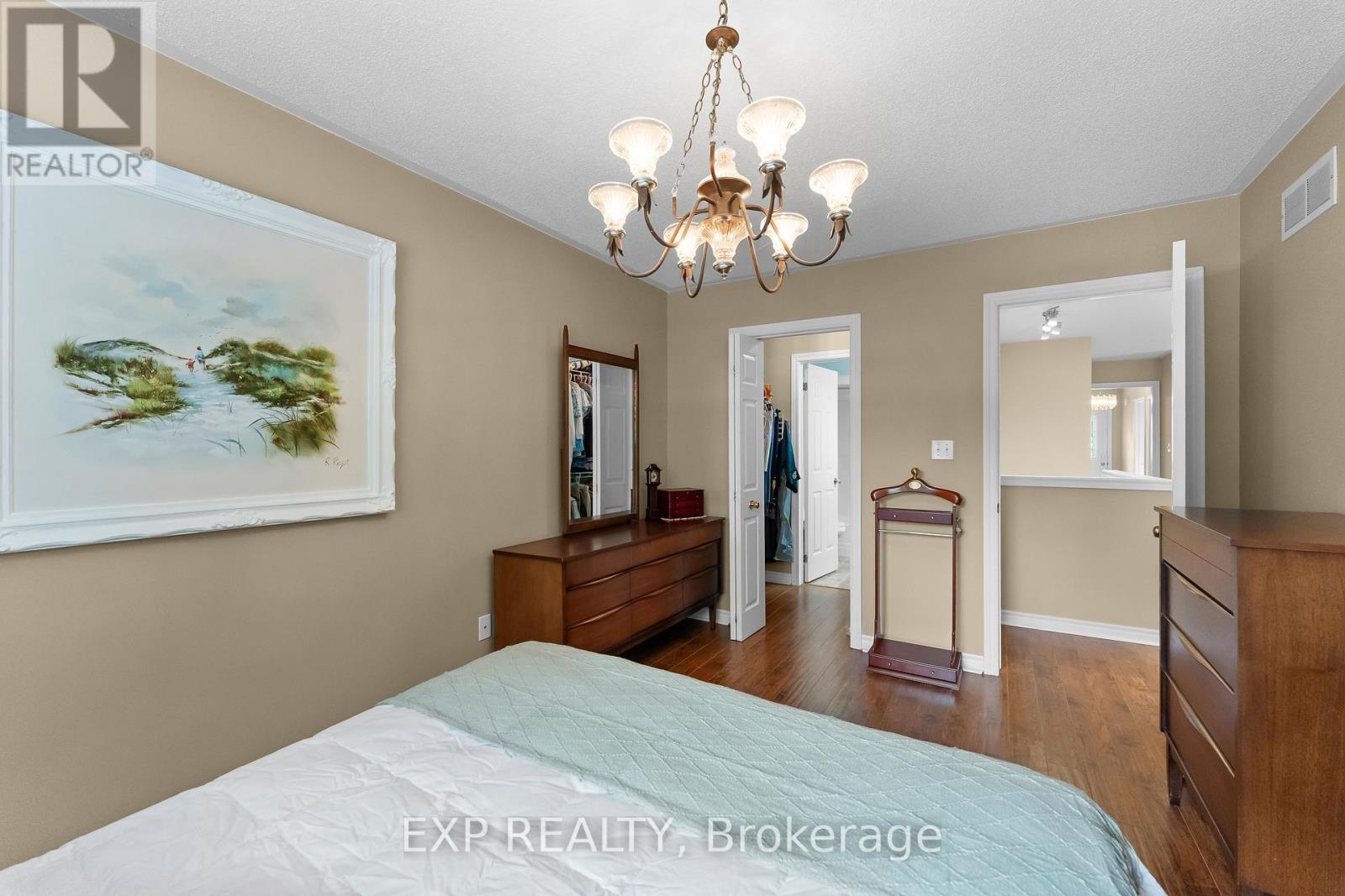 9 KINSMAN COURT S - 26