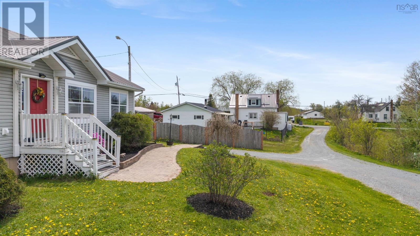 11 Grono Road - 37