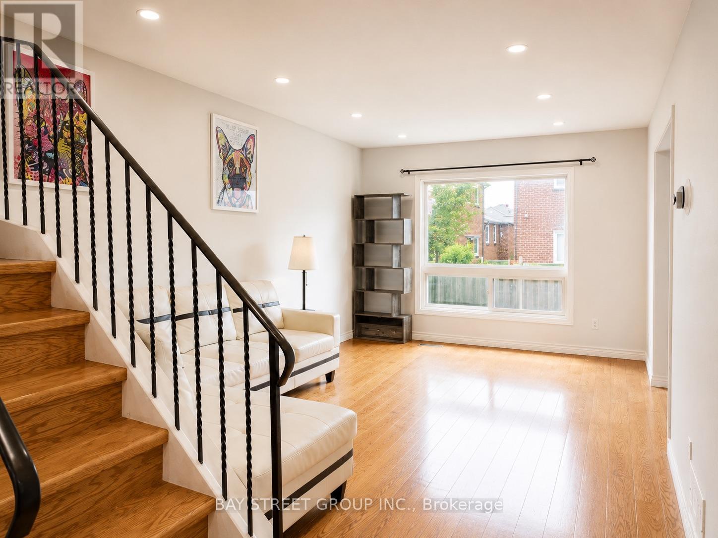 82 RADWELL CRESCENT - 5