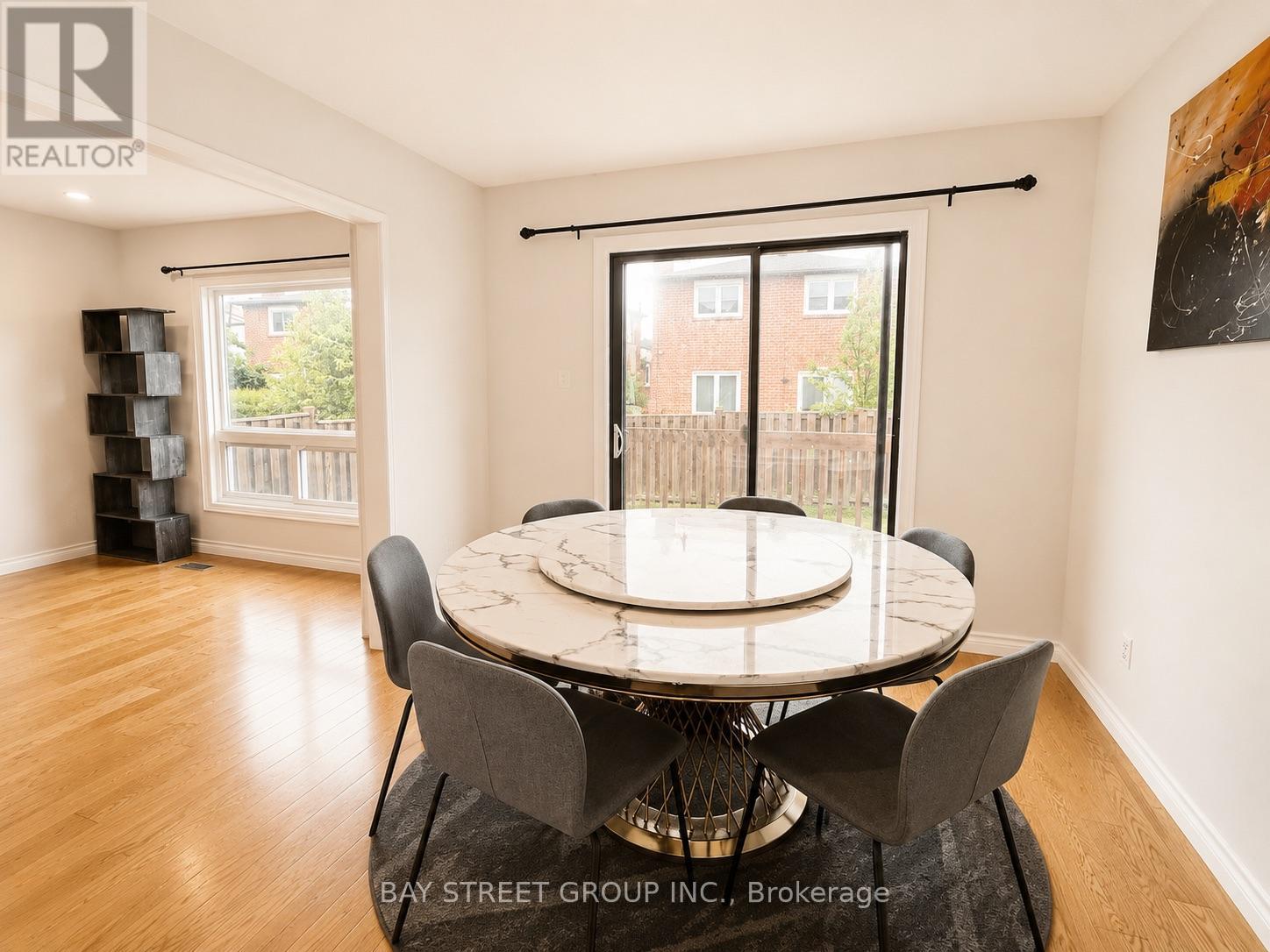 82 RADWELL CRESCENT - 9
