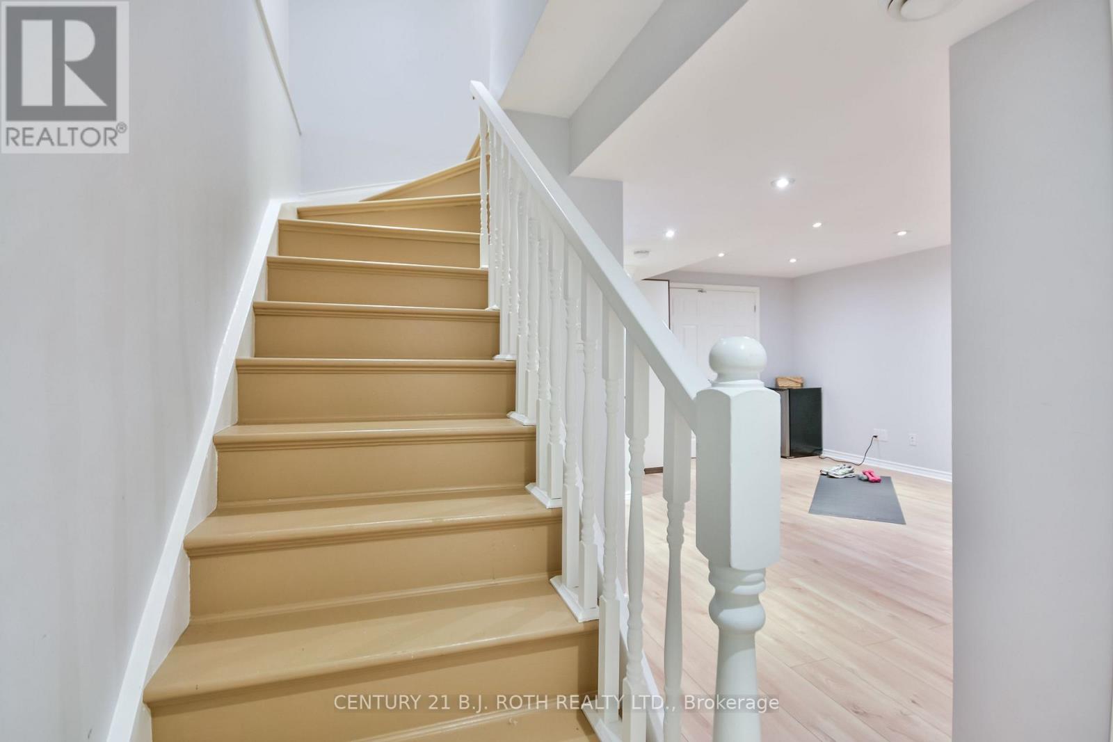 #43 165 KOZLOV STREET - 18