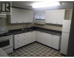 Kitchen - 3766 Darla Drive E, Mississauga, ON L4T2C9 Photo 9