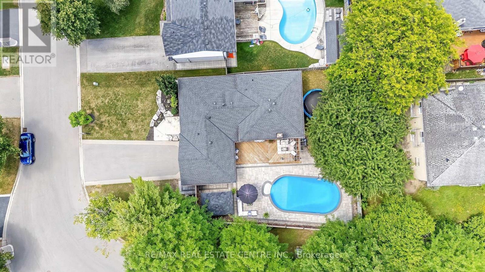 75 x 110 corner lot, in back pocket of Anderson