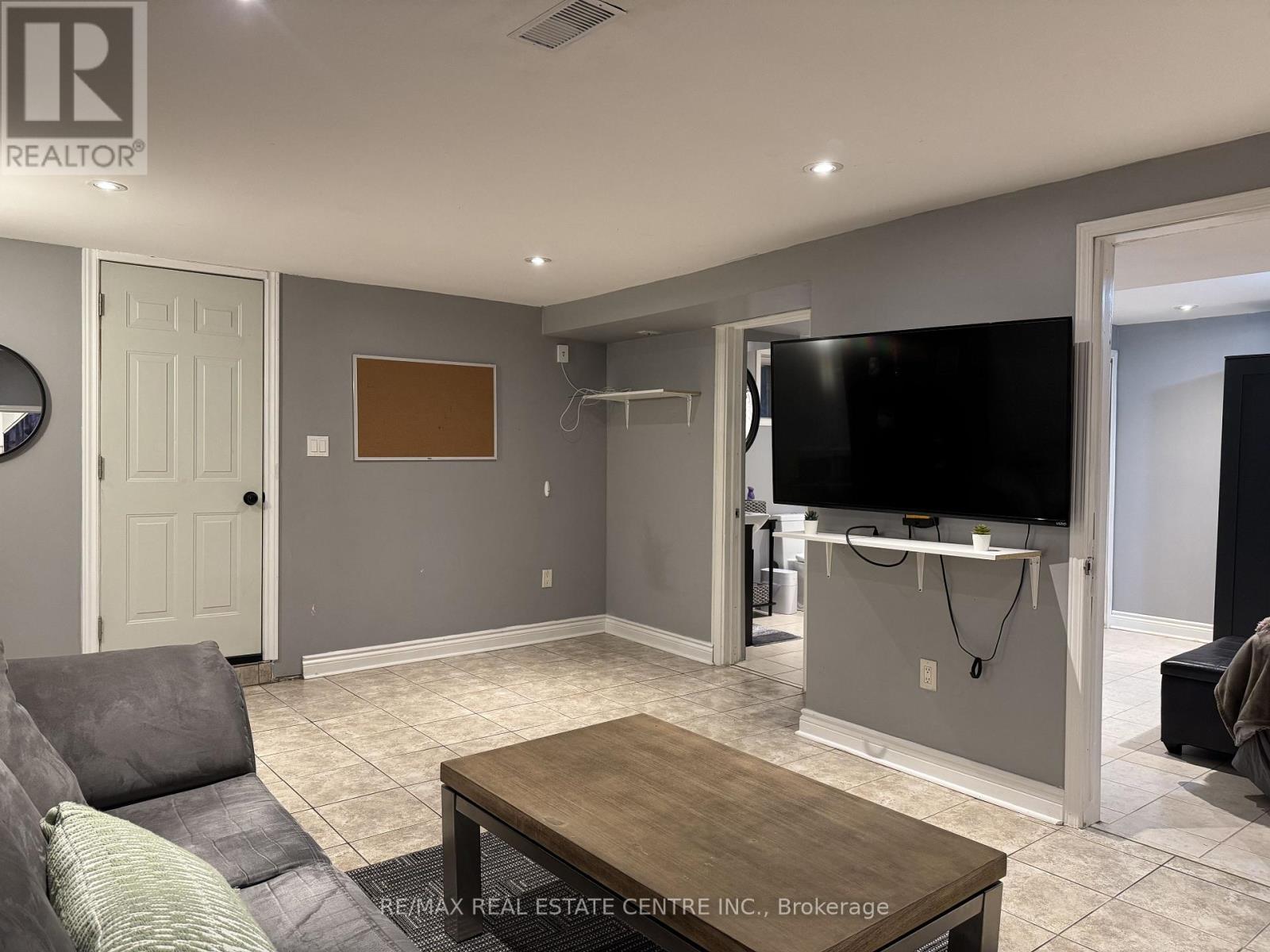 75 CYNTHIA ROAD - Image 39