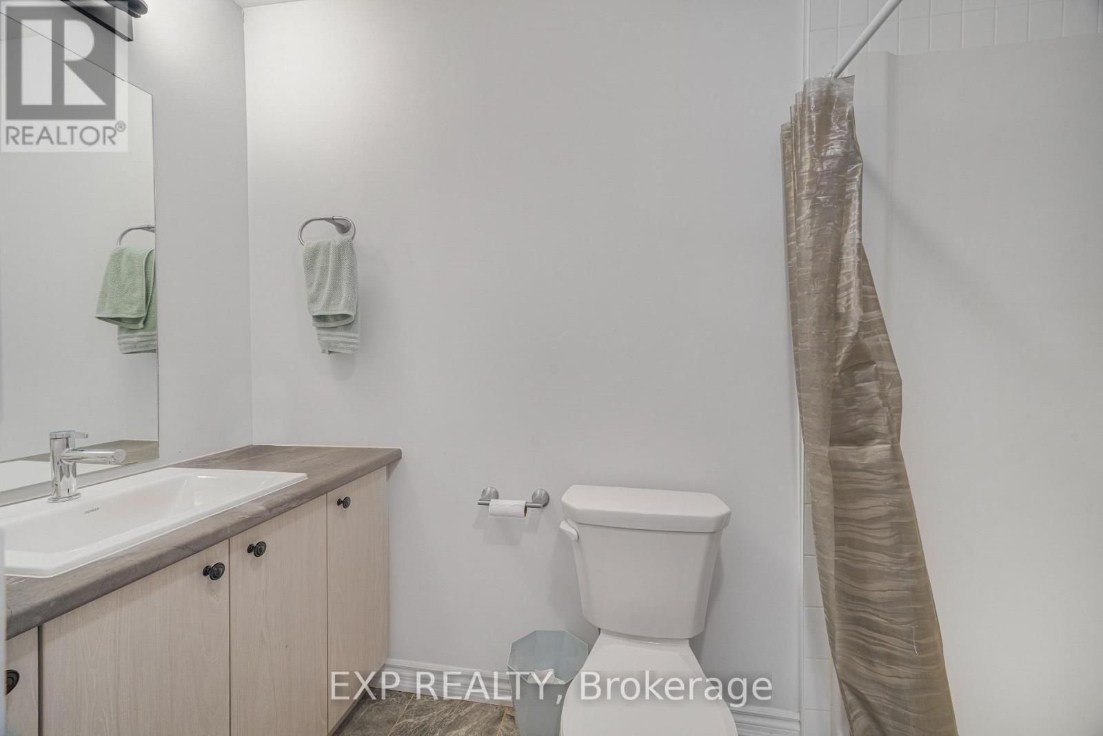 #28 5672 DORCHESTER ROAD - 22