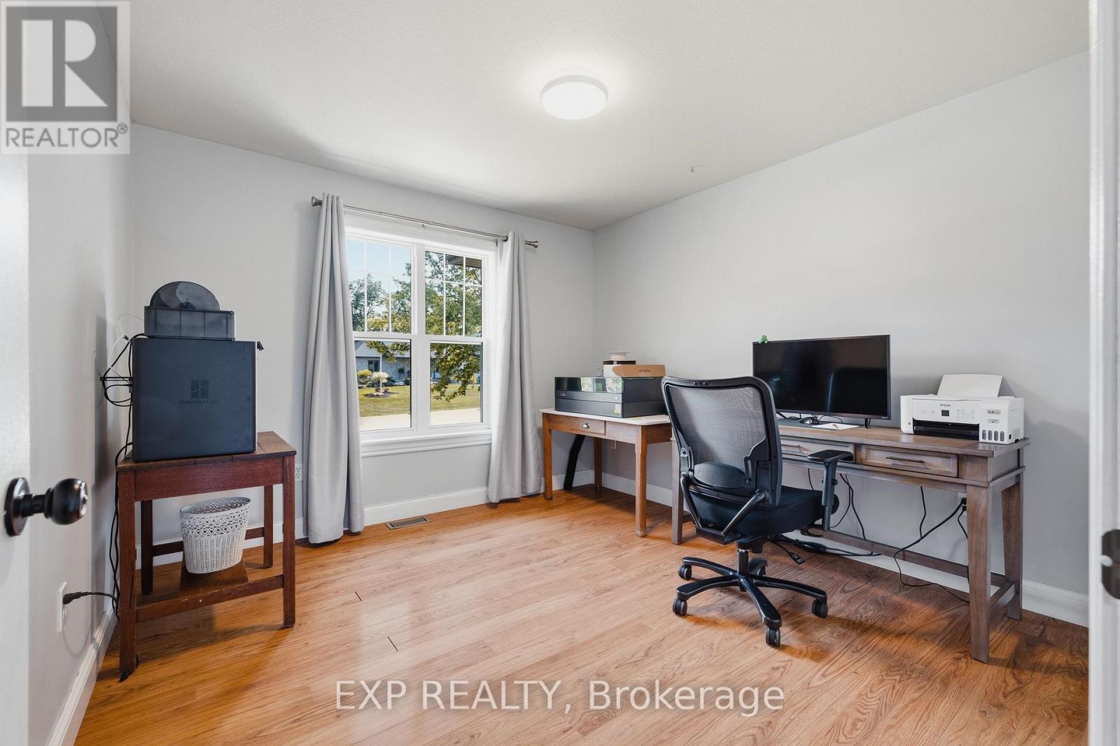 14 REGENCY DRIVE - 23