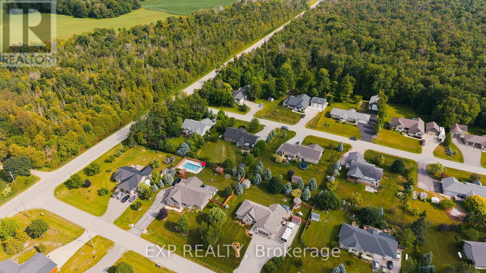 14 REGENCY DRIVE - 44