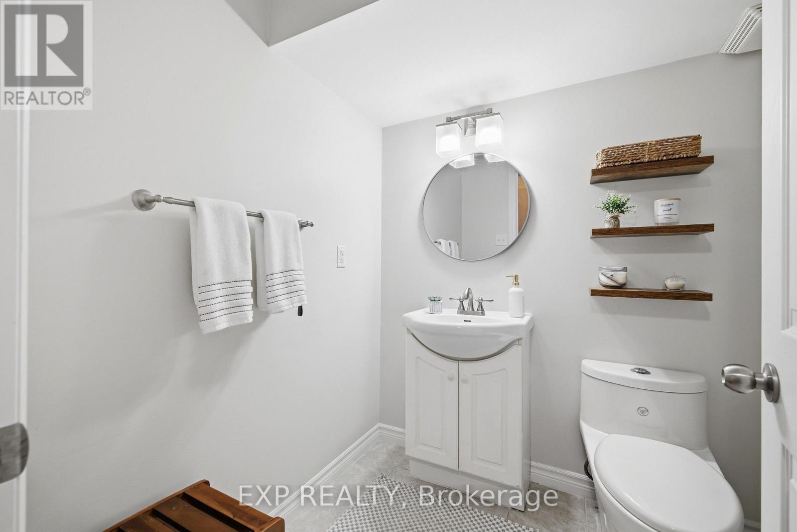 704 JACOB LANE - Image 26