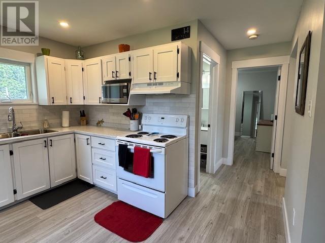 14 East Drive - 6