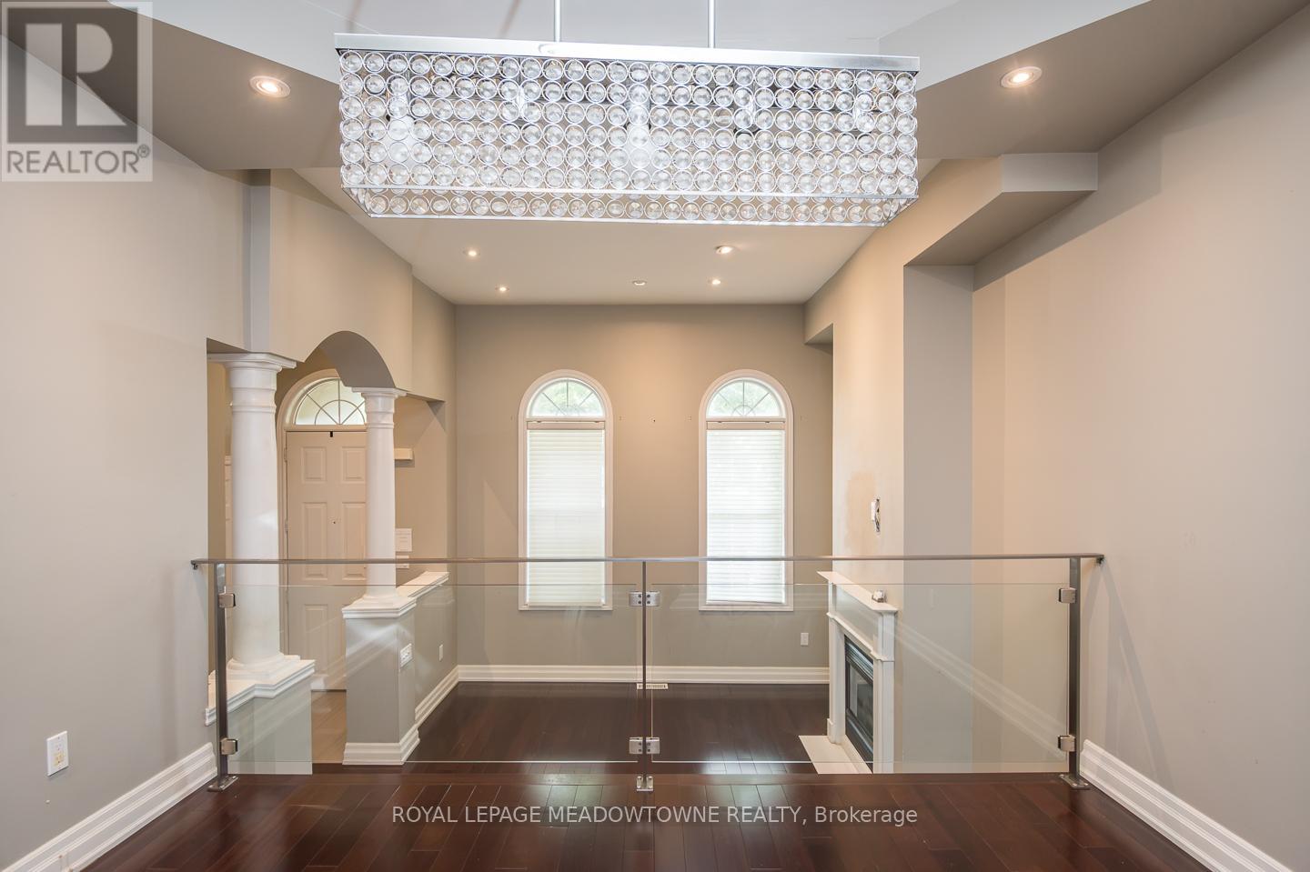 3486 EGLINTON AVENUE W - 11