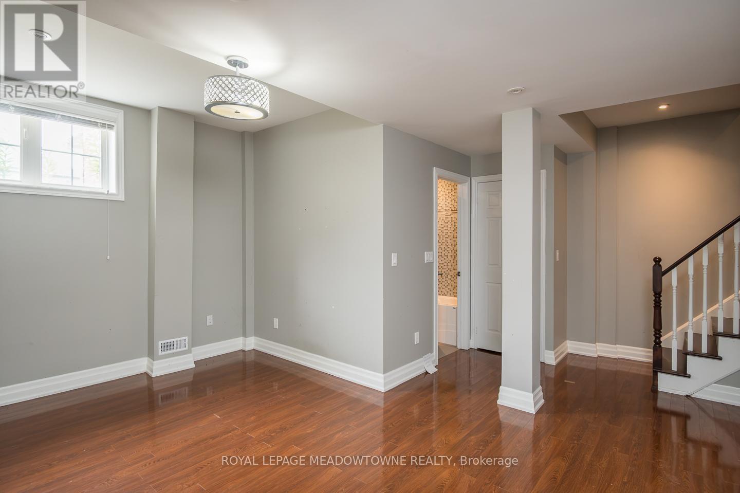 3486 EGLINTON AVENUE W - 32