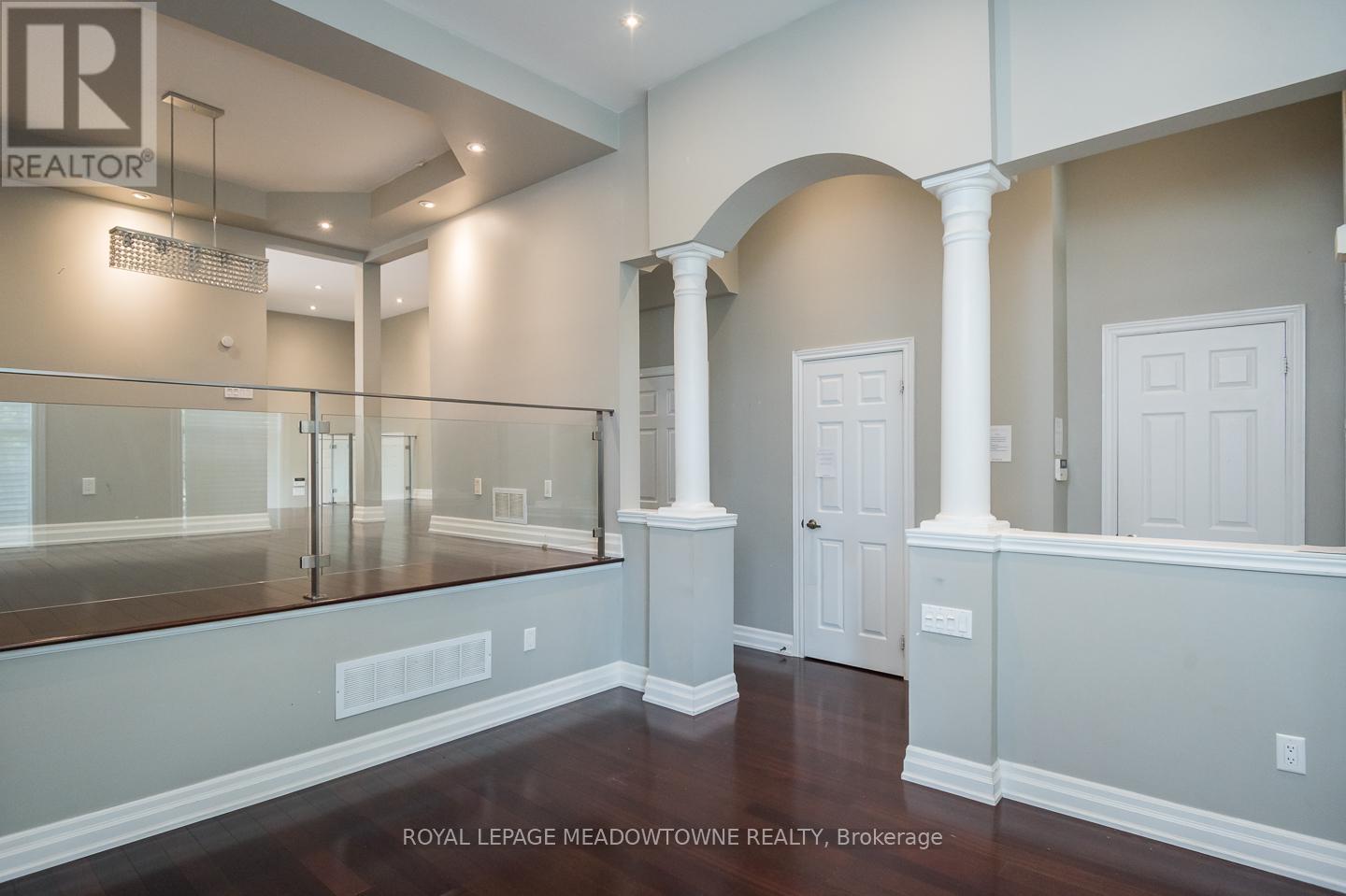3486 EGLINTON AVENUE W - 8
