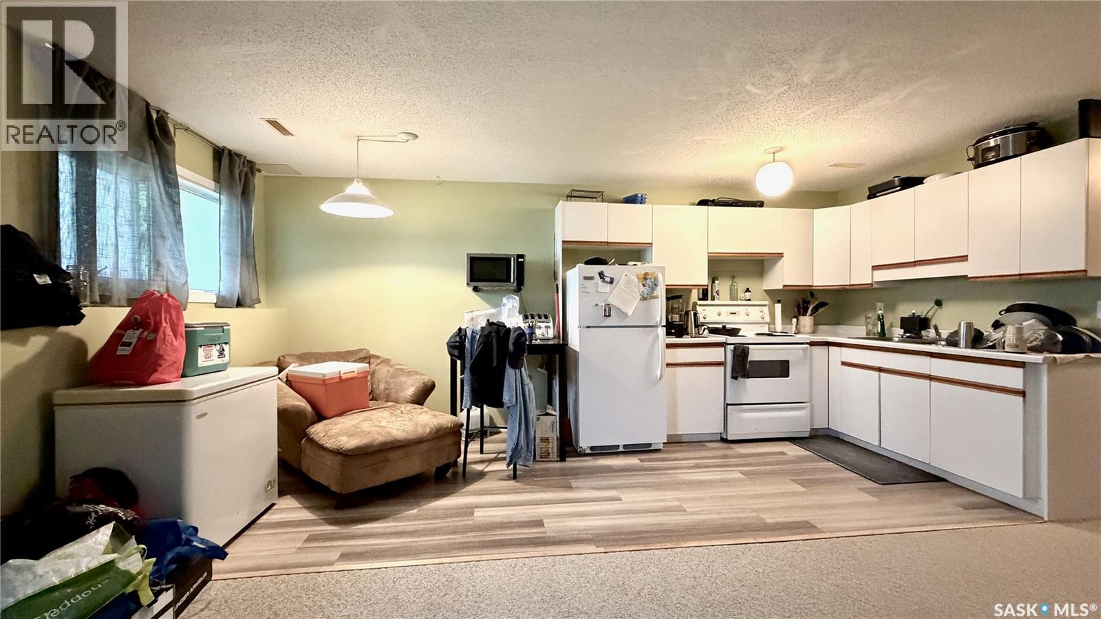 #409 109th STREET W - 12