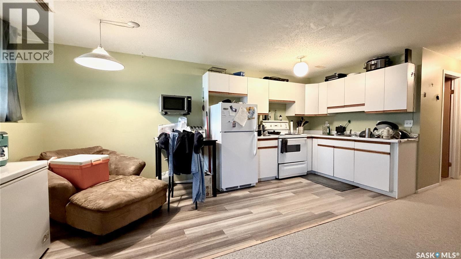 #409 109th STREET W - 13