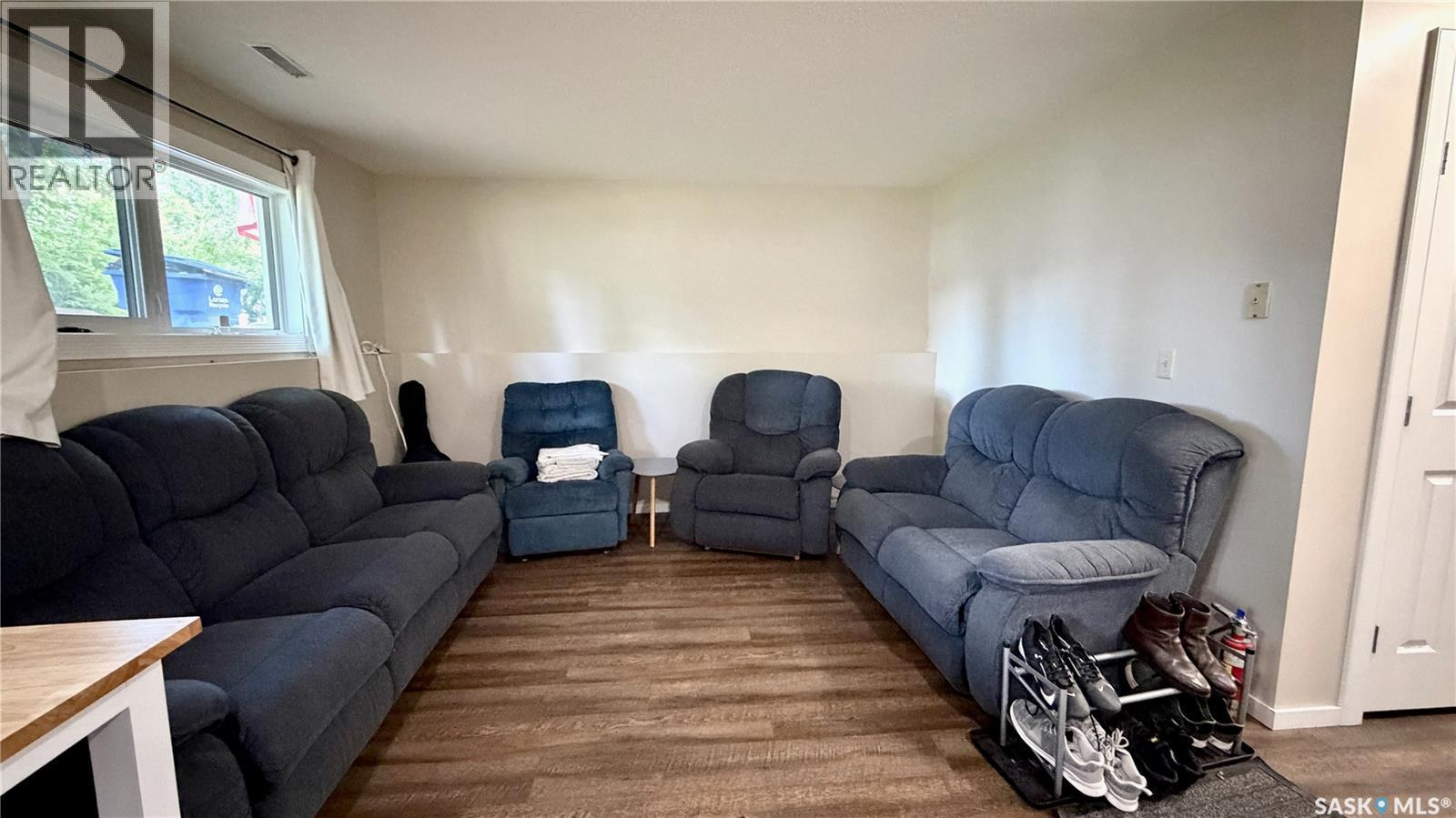#409 109th STREET W - 31