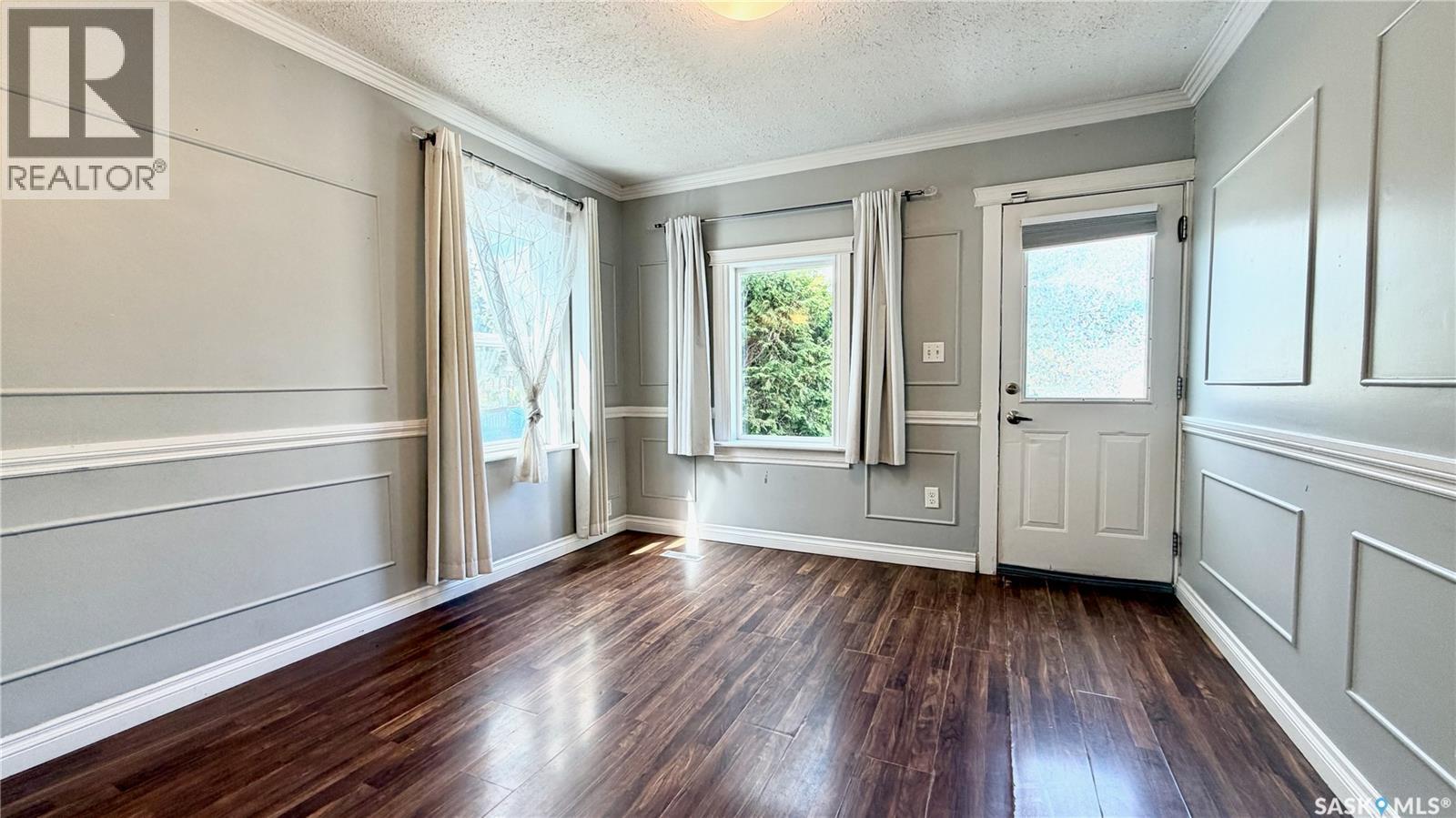 320 M AVENUE N - photo 2