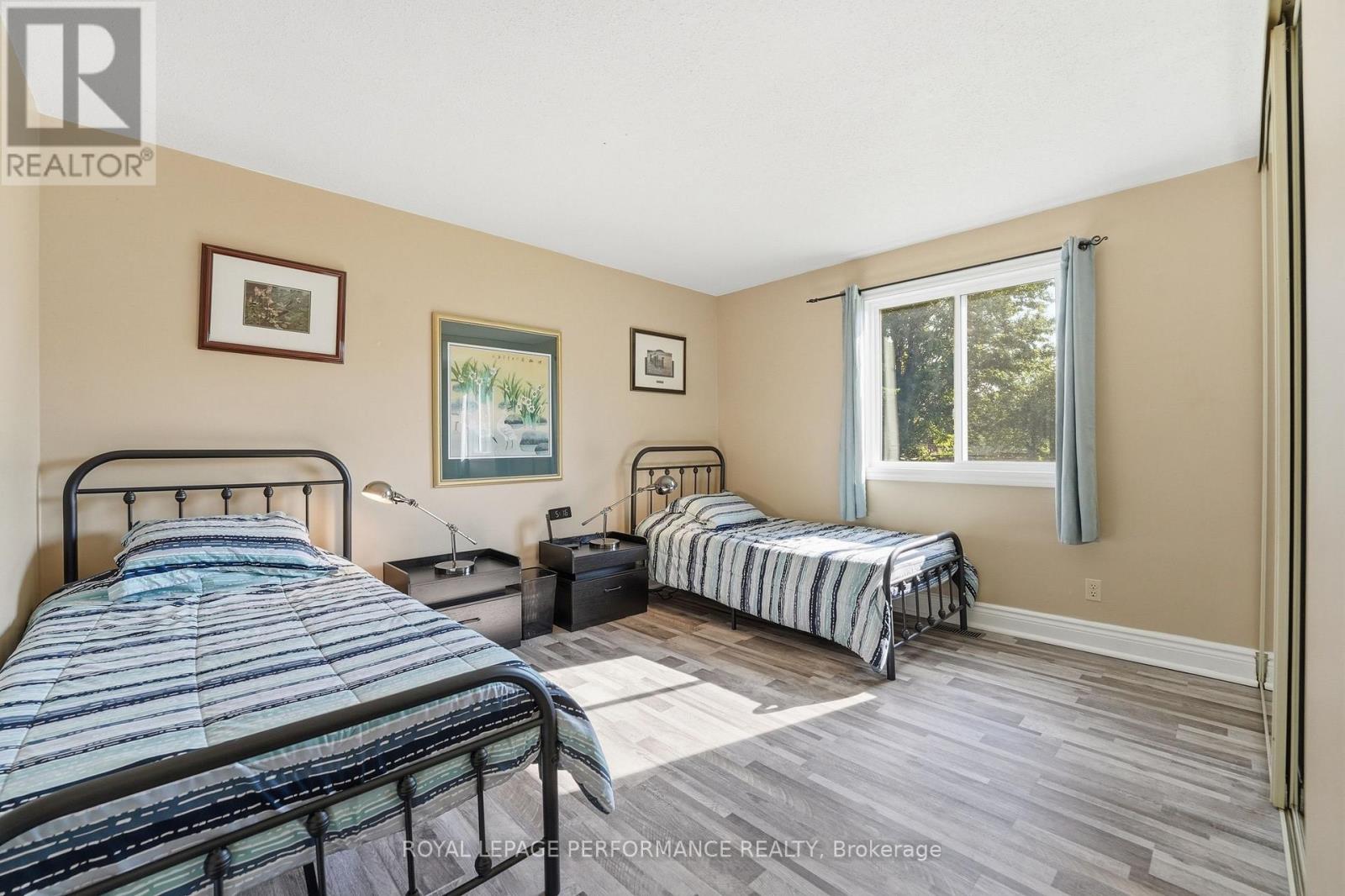 1084 Eadie Road