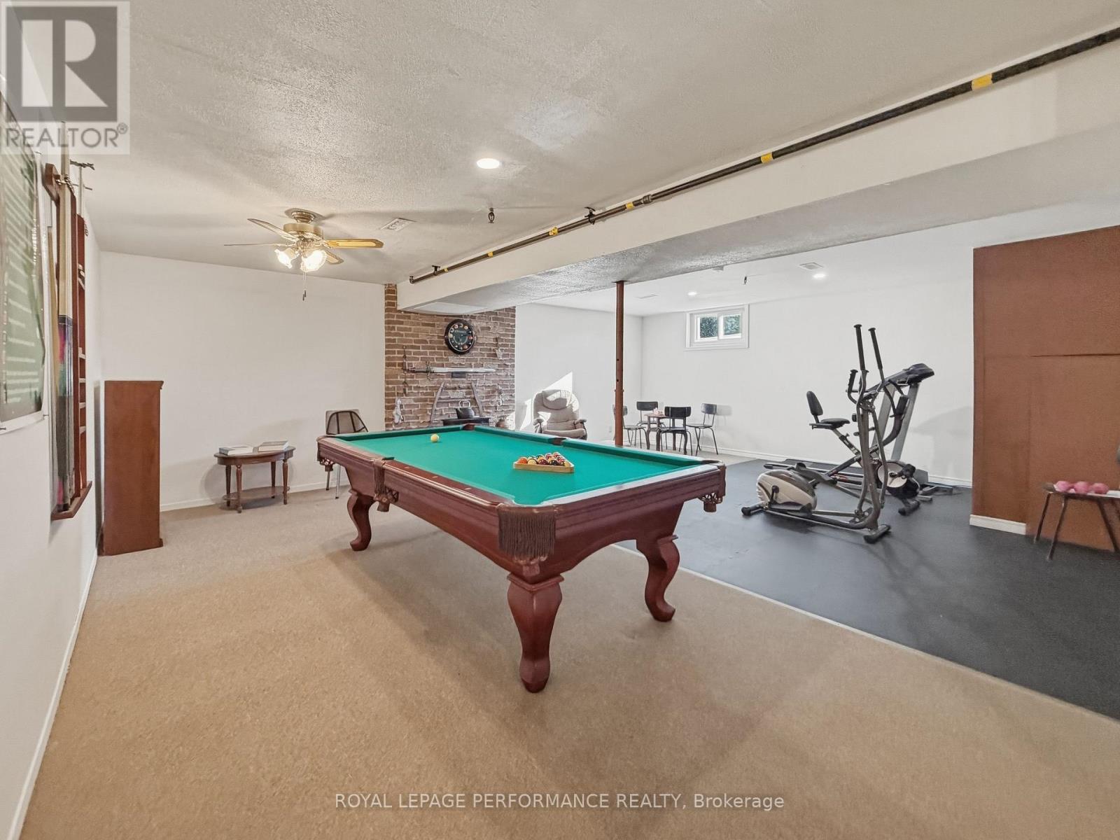 1084 Eadie Road