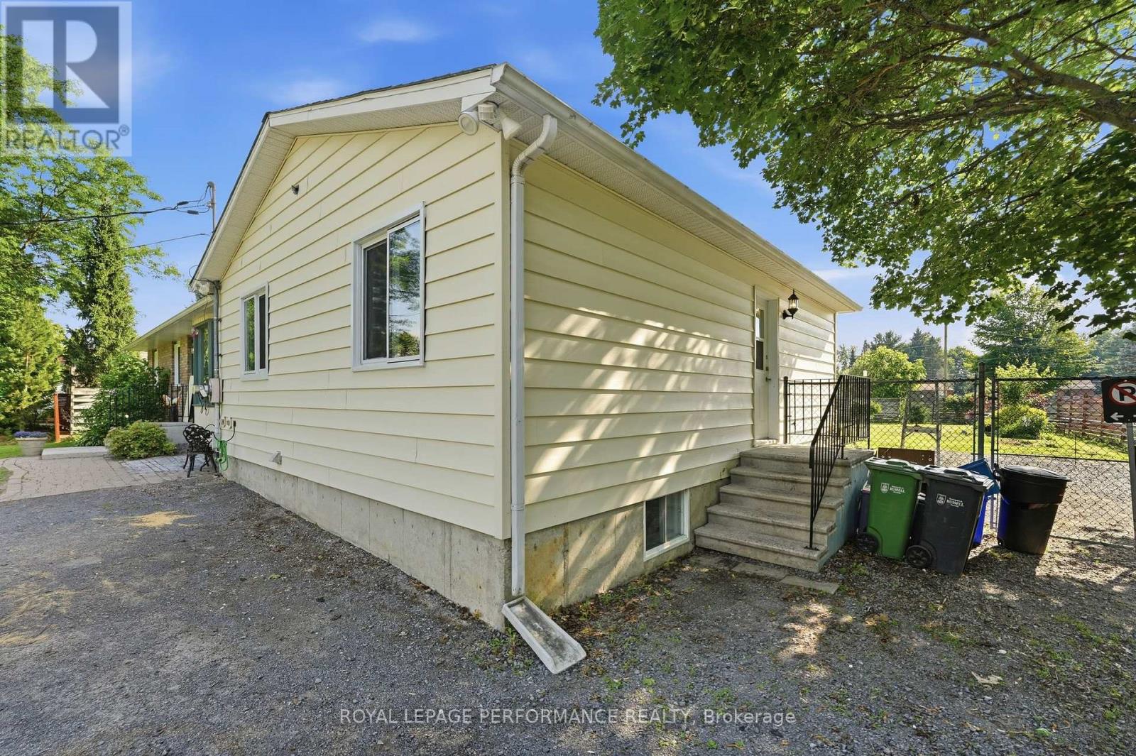 1084 Eadie Road